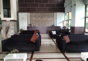 R Con Wong Amat Suite